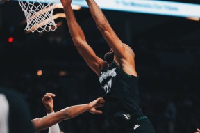 欧篮联倒计时；洛杉矶湖人国际比赛日绝杀压哨；细节引发关注；质疑声仍在；控场能力受关注的简单介绍多米体育网页版