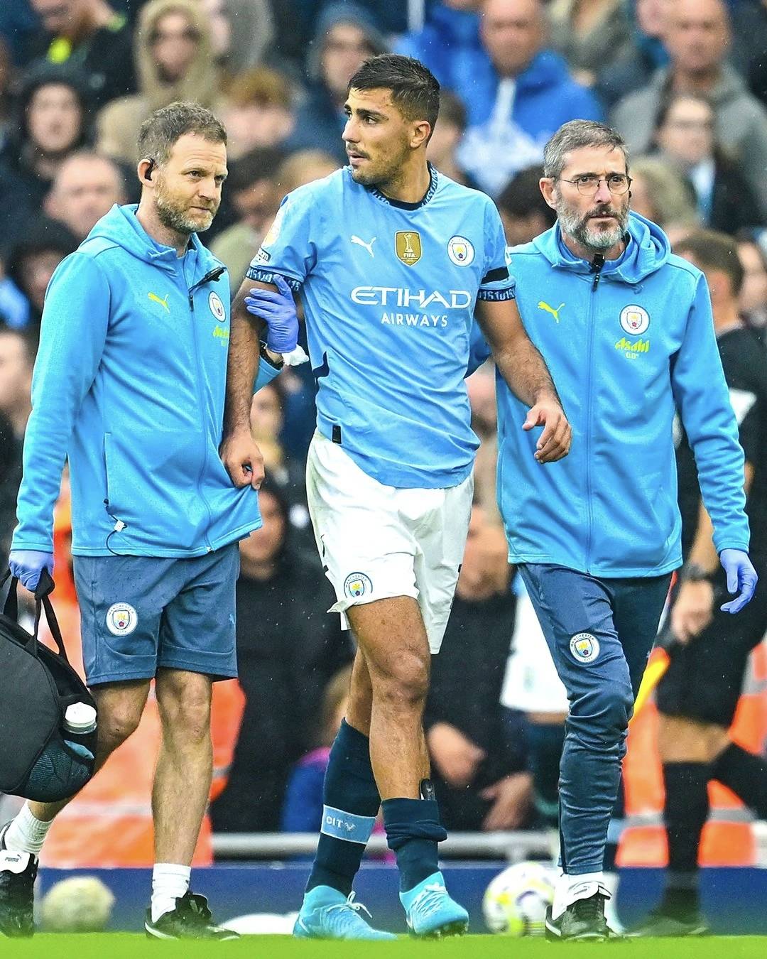 转折点曼城再遭质疑,德国杯冲刺阶段攻防权衡,球迷炸锅,心理建设被强调的简单介绍 转折点曼城再遭质疑,德国杯冲刺阶段攻防权衡,球迷炸锅,心理建设被强调的简单介绍